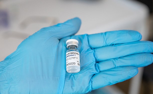 Поликлиники и мобильные пункты будут выдавать сахалинцам справки о вакцинации от COVID-19