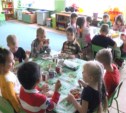Нехватку мест в детсадах сокращают в Южно-Сахалинске, открывая допгруппы для дошколят