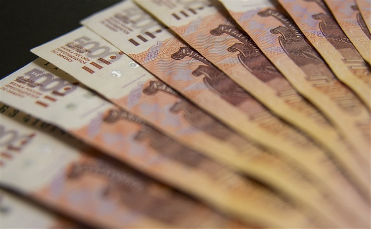 "Снегоход, запчасти, доллары": как мошенники заработали на сахалинцах 1,5 млн рублей 