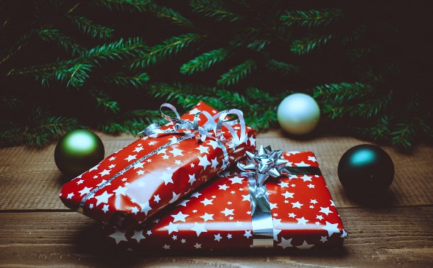 Как не разориться на подарках на Новый год: советы от astv.ru 