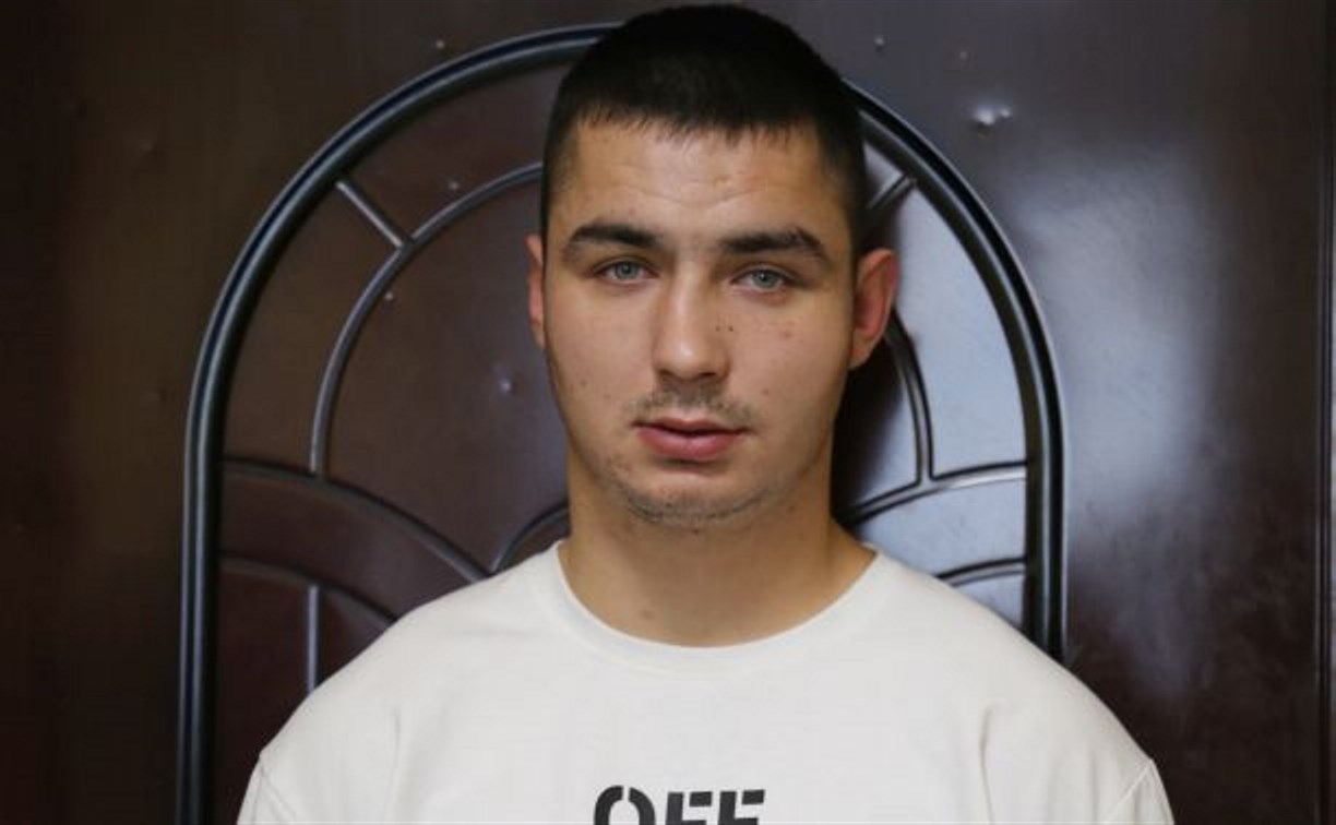 22-летний сахалинец предложил помощь женщине, а потом силой отобрал сумку 