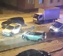 Пробки образовались на двух улицах Южно-Сахалинска из-за ДТП