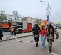"Людей эвакуировали, один пострадал": крупные учения провели в ТЦ "Родэм" в Южно-Сахалинске