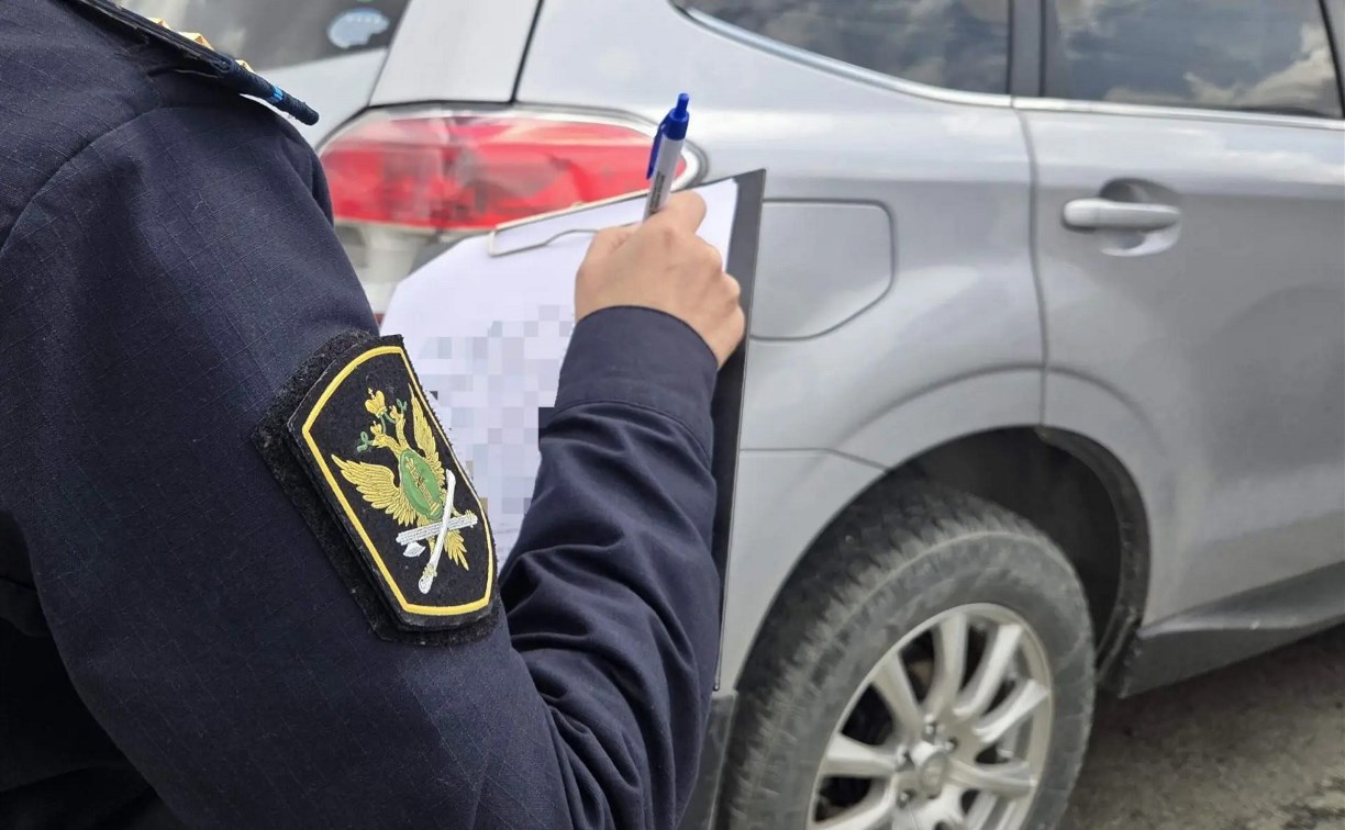 Судебные приставы нашли управу на сахалинца, накопившего 63 штрафа ГАИ