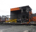В Южно-Сахалинске неизвестные сожгли автомастерскую кузовного ремонта 