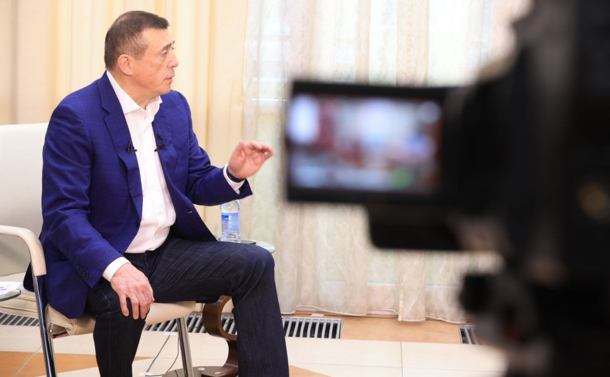 Строительство легкоатлетического манежа в Южно-Сахалинске завершится в следующем году