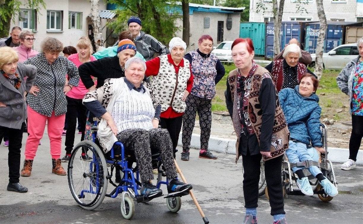 Для престарелых южносахалинцев стали проводить физкульт-минутки