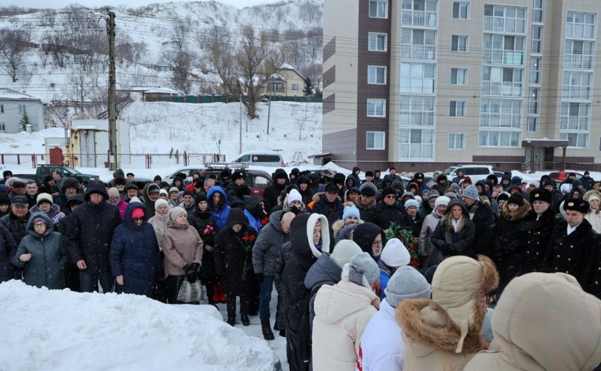 На Сахалине почтили память рыбаков, погибших 60 лет назад в Беринговоморской экспедиции 