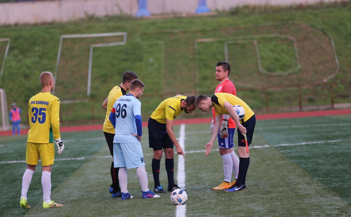 Несколько футбольных турниров пройдут на Сахалине на выходных