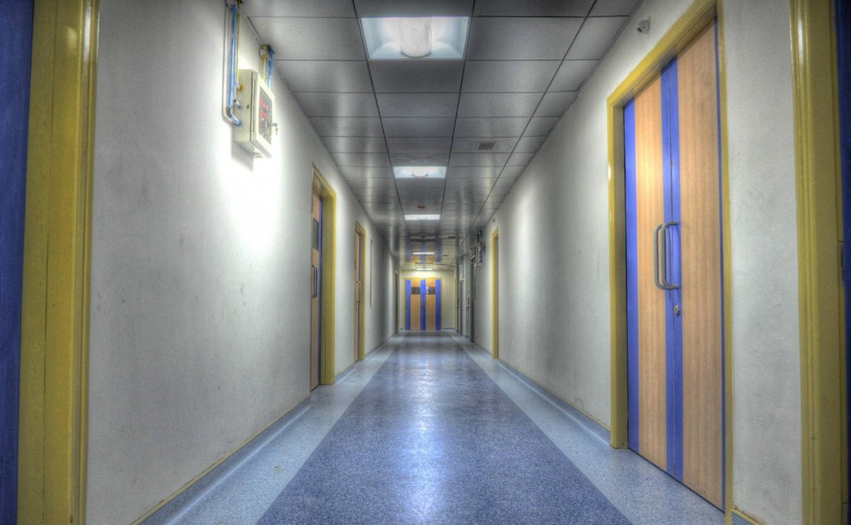 На Сахалине подросток оказался в коме после удара ксилофоном по голове в детском лагере