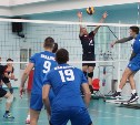 Мужские волейбольные команды Сахалина борются за звание чемпиона области