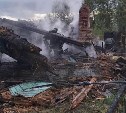 В Победино полыхнула крыша нежилого дома на площади 60 квадратов 
