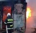 Мужчина погиб в горящей бытовке на Сахалине