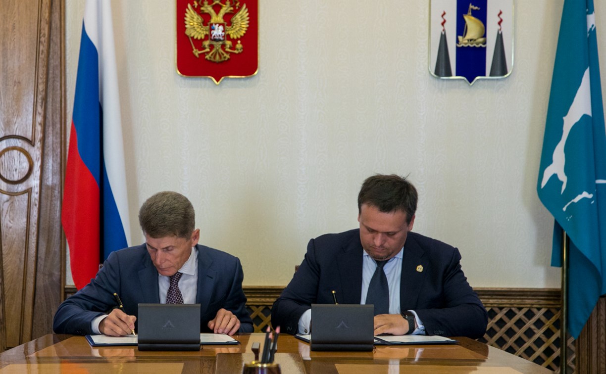 Правительства Сахалинской и Новгородской областей заключили соглашение о сотрудничестве