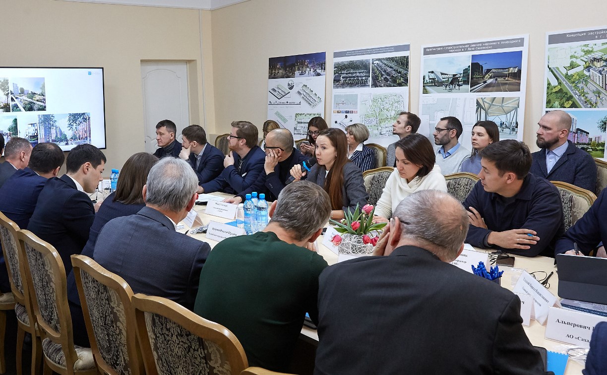 Переселение жителей трех микрорайонов города обсудили в Южно-Сахалинске