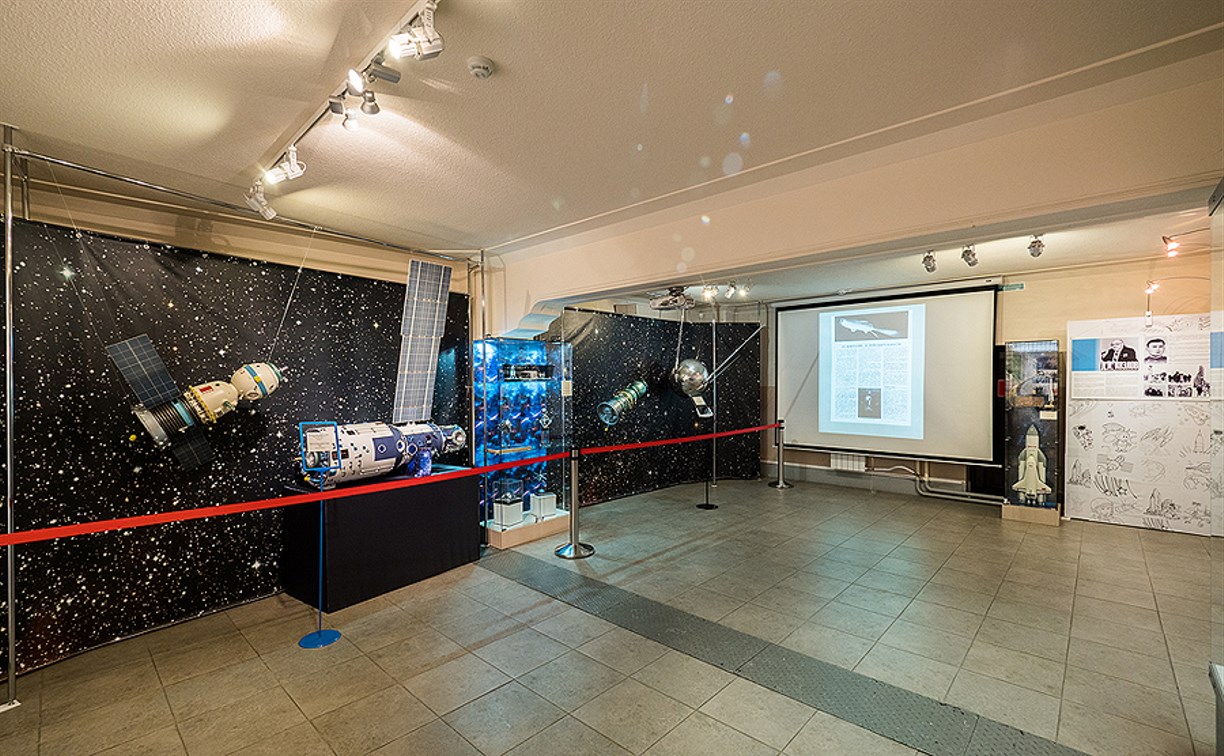 Выставка из музея космонавтики открылась в Южно-Сахалинске 