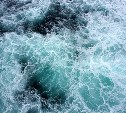 Следователи начали проверку обстоятельств ЧП на траулере в Охотском море