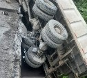 Погодные условия помешали ремонту моста через реку Игривая