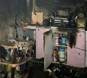 Сахалинец спас соседку при пожаре: мужчина закрыл лицо мокрой майкой и поднялся в горящую квартиру