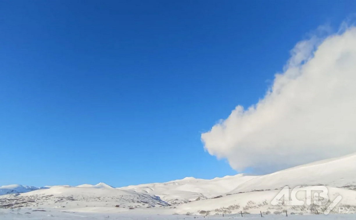 Небольшой снег, местами пасмурно: погода в Сахалинской области 15 марта