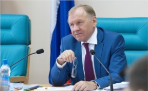 Политика и экономика