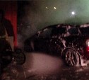 Автомобиль загорелся на улице Нагорной в Корсакове