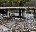 В Андреевке снова смыло временную переправу через реку