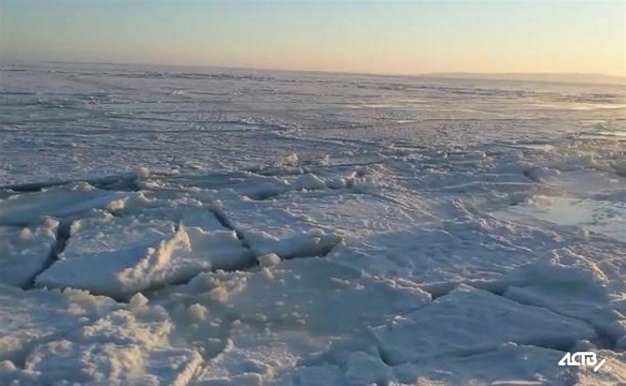 В заливе Мордвинова имеется безопасный участок льда