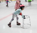 Ещё 180 юных сахалинцев научились кататься на коньках в рамках проекта «Коньки в школу»