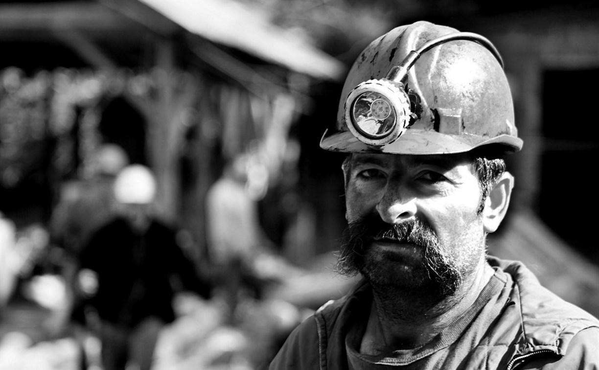 Бывшим шахтерам Сахалинской области снизили доплату