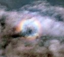 "Это не фотошоп": пассажиры самолёта запечатлели необычное явление в небе над Курилами