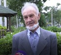 Старейший нейрохирург сахалинской больницы отметил 80-летие