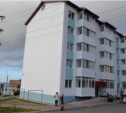 Тридцать семей въехали в новые квартиры в Холмске (ФОТО)