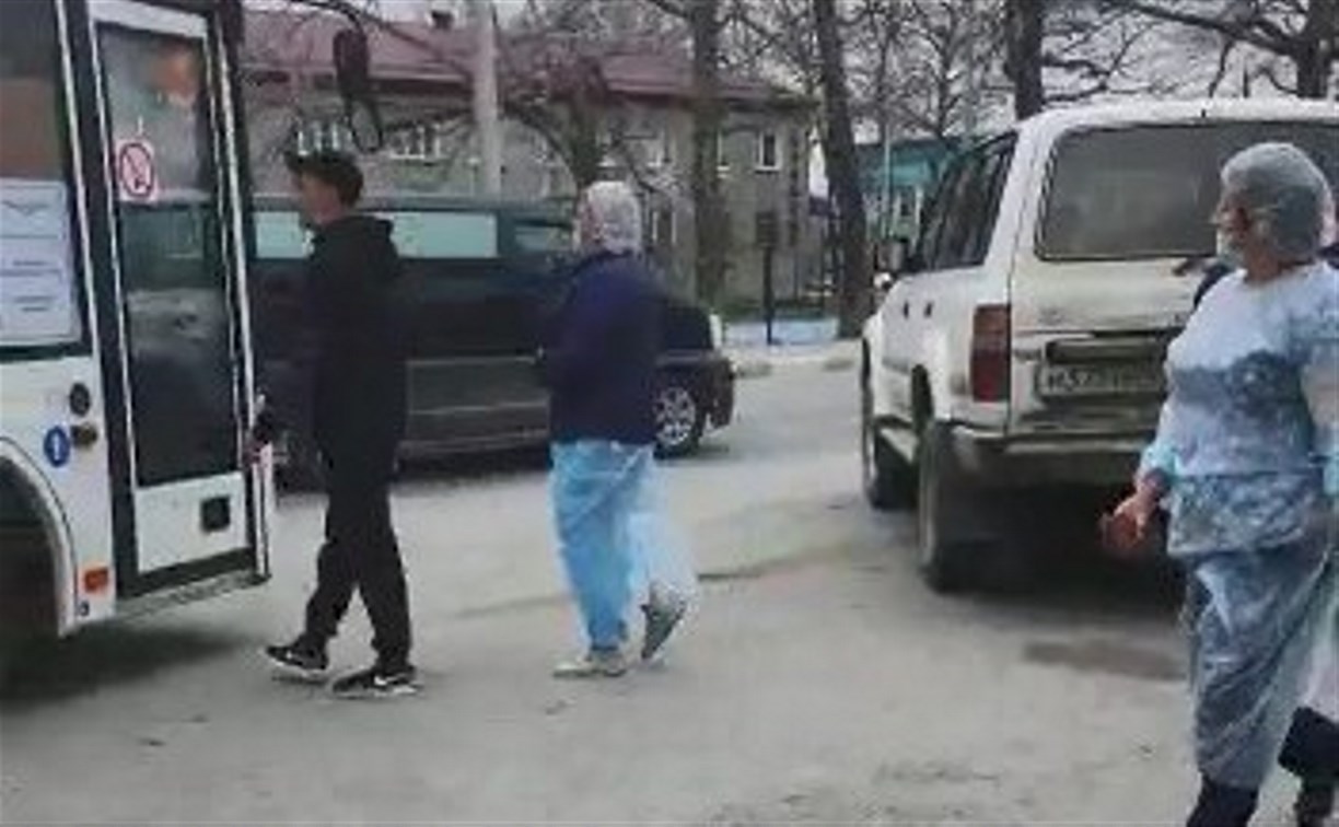 Сахалинских медиков, отпустивших людей с карантина, отстранят от работы