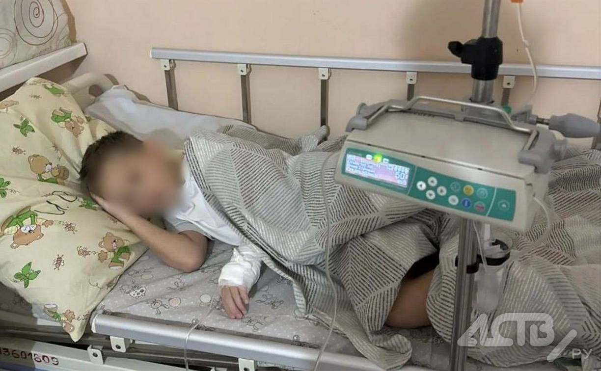 "Возбудили уголовное дело": несколько человек попали в больницу после посещения кафе в Южно-Сахалинске 