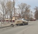Седан потерял колесо в районе школы в Ново-Александровске