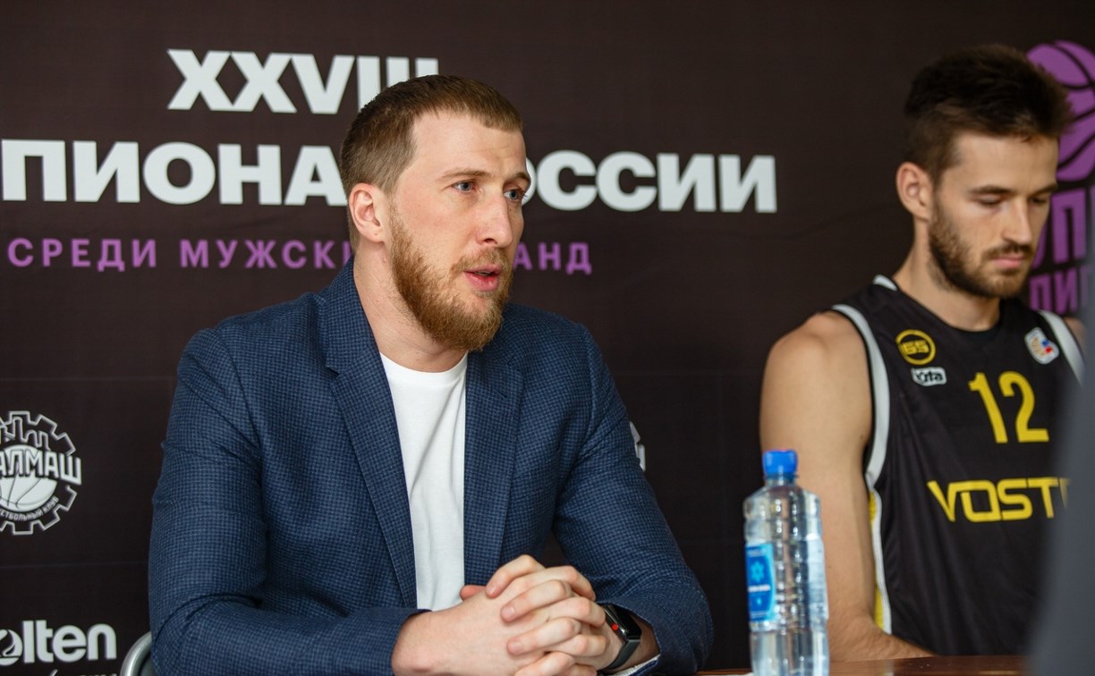 Баскетболисты из Южно-Сахалинска не дали «Уралмашу» пробиться в плей-офф