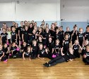 Участница проекта "Танцы на ТНТ" дала мастер-класс сахалинским спортсменкам