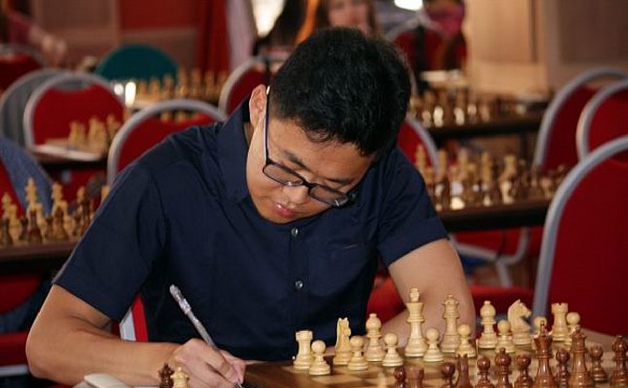 В Южно-Сахалинске стартовал командный чемпионат по шахматам