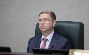 Политика и экономика