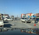 Седан и внедорожник столкнулись в Южно-Сахалинске