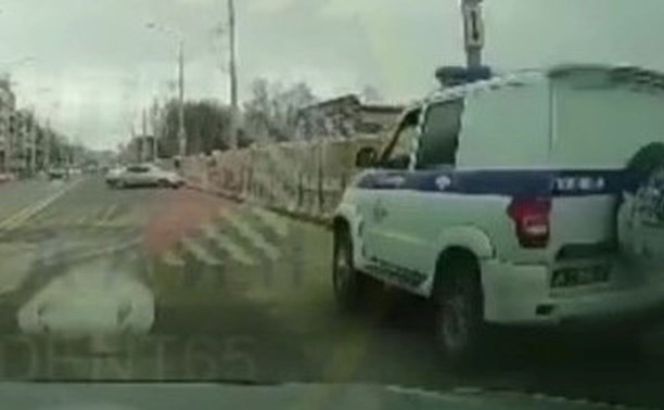 "Всё, Федя, приехал": стритрейсер на Сахалине попал в ДТП на глазах у полицейских