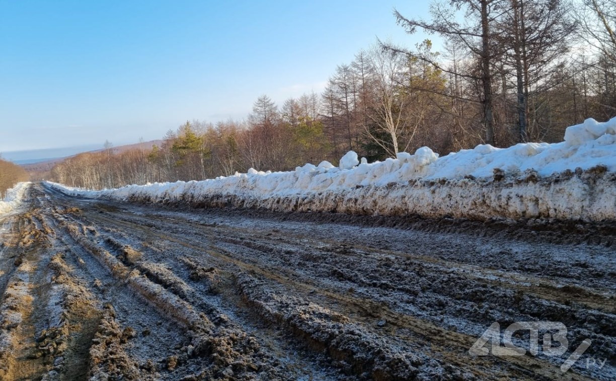 "Машины таскает": сахалинцев до дрожи пугает дорога из Новиково в Корсаков