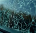 Порезала шины, разбила стёкла: в Холмске по горячим следам задержали мстительную сахалинку