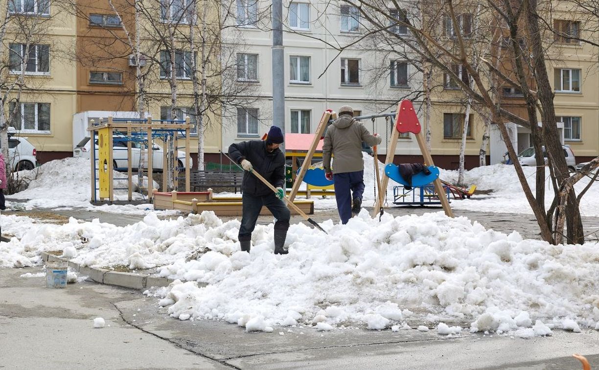 Южно-Сахалинск продолжают приводить в порядок после зимы
