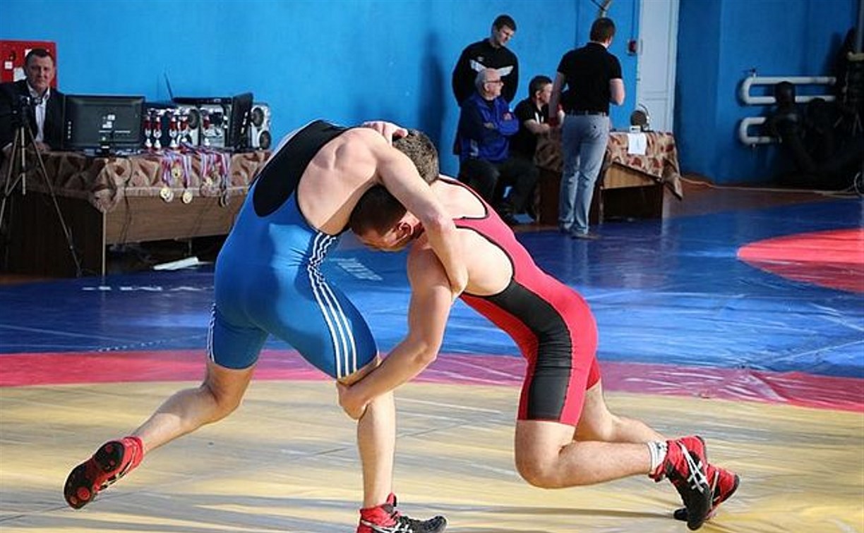 Борцы из Анивы завоевали три медали всероссийских соревнований