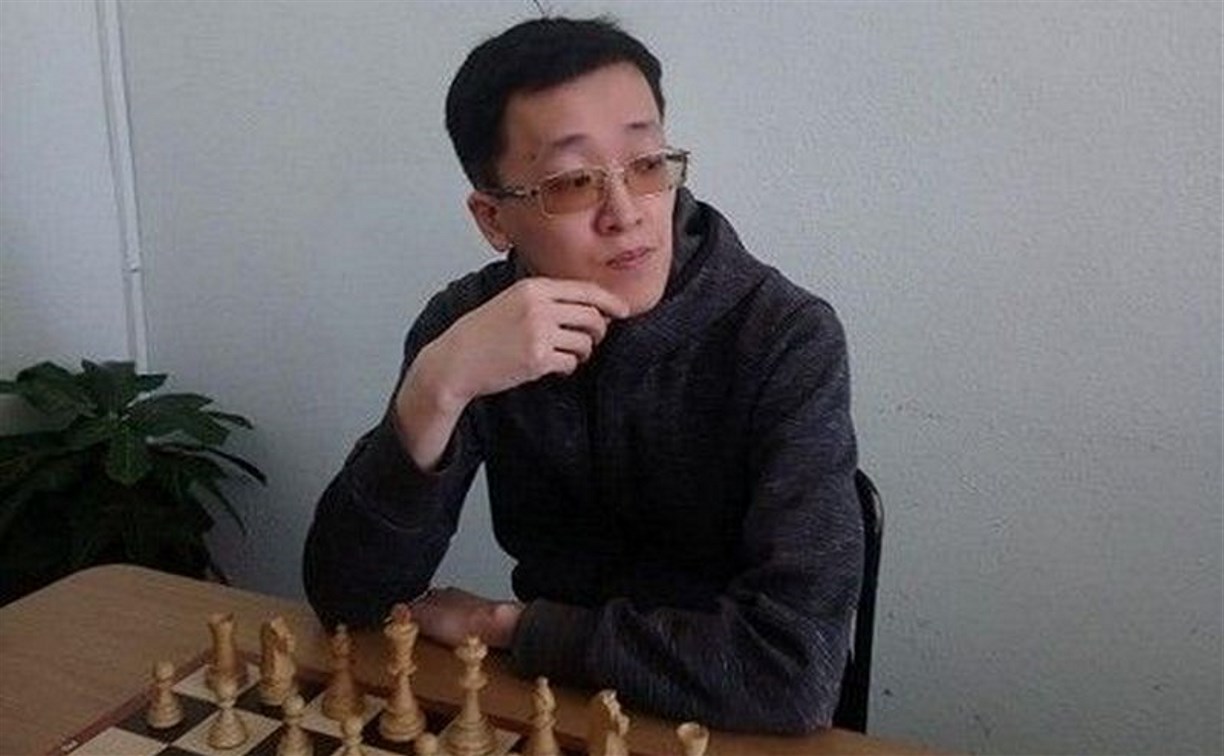 Дмитрий Ден выиграл шахматный блицтурнир в Южно-Сахалинска
