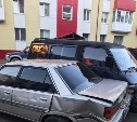 Подросток в Макарове разбил три машины во дворе