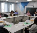 Педагоги из Крыма и Санкт-Петербурга приедут работать на Сахалин по программе "Земский учитель"