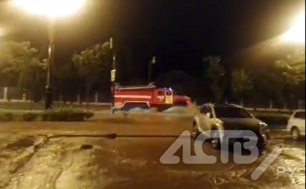 "Ладно Приморье, но у нас?": южносахалинец ночью записал видеоэкскурсию по затопленному городу